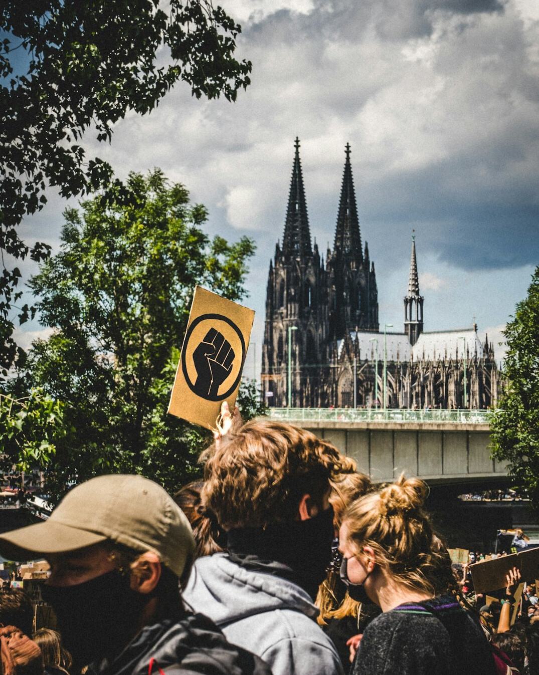 worried crowd germany